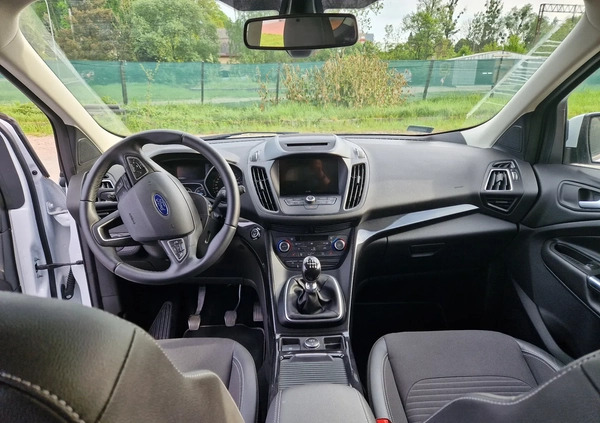 Ford Kuga cena 79500 przebieg: 51900, rok produkcji 2018 z Skoczów małe 172